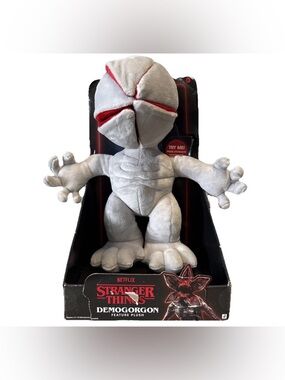 Stranger Things Demogorgon Feature Plush Netflix Jazwares Sounds NEW